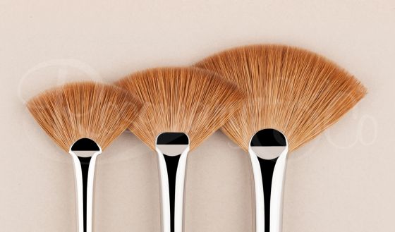 I'm an affiliate for Rosemary brushes