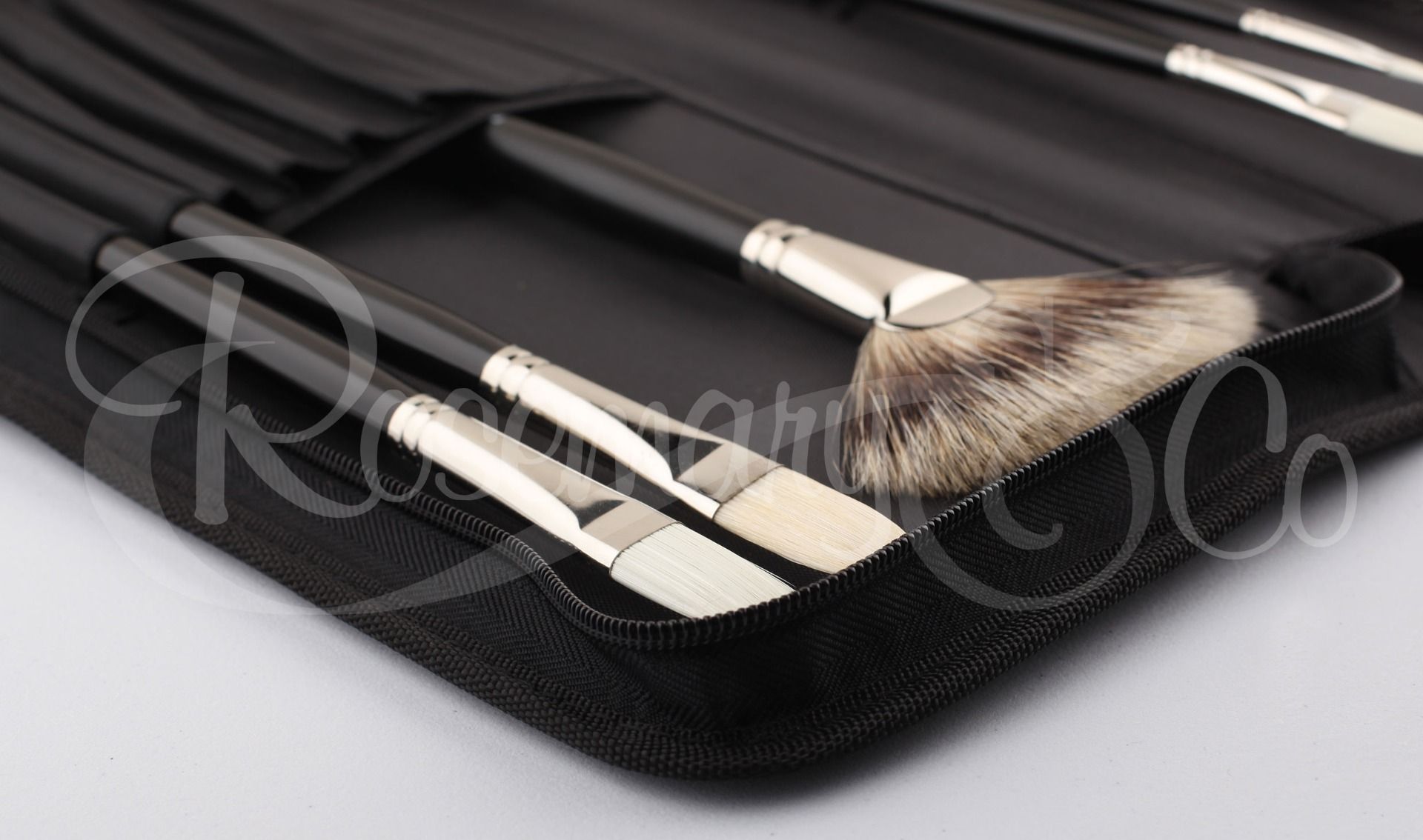 LARGE BRUSH CASE